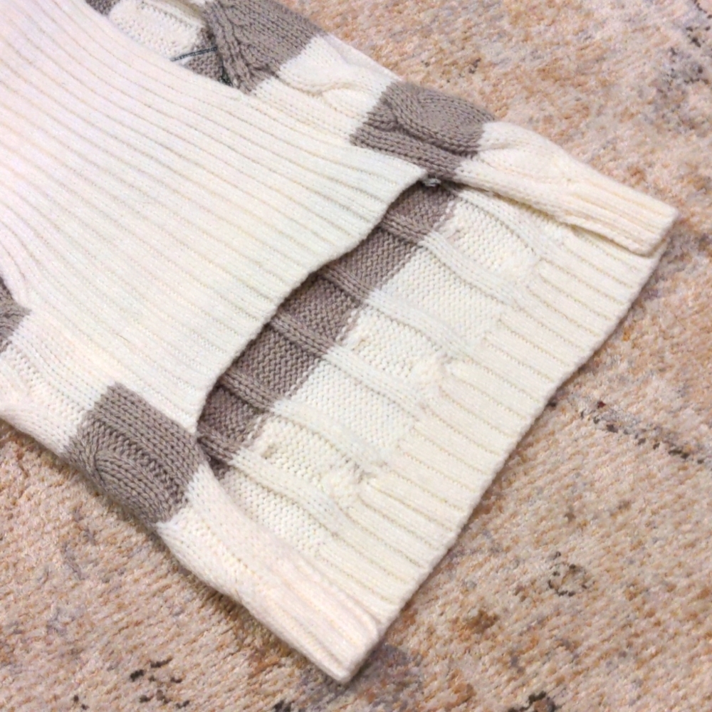 Dog cable knit holiday sweater - Picture 4 of 13